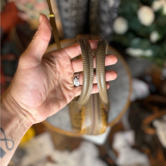 🔥FENDI—ZUCCHINO SATCHEL—VINTAGE🔥 - Picture 9 of 16